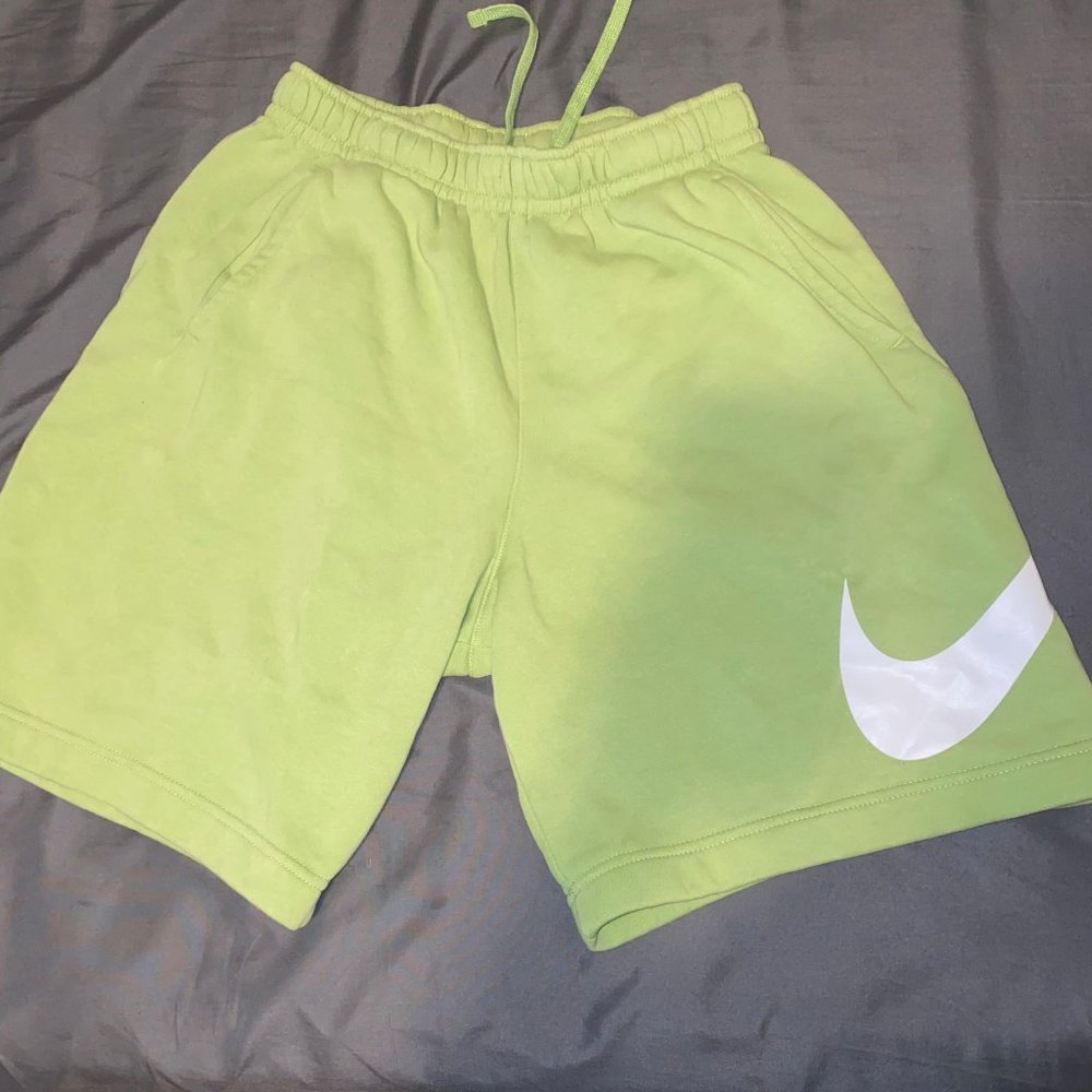 nike shorts